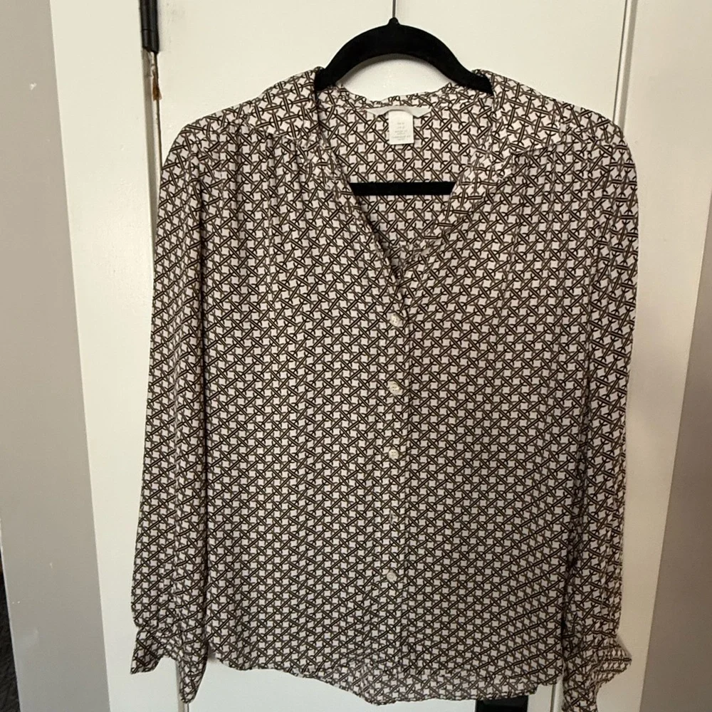 H&M Geometric Print Blouse size S - Picture 4 of 5